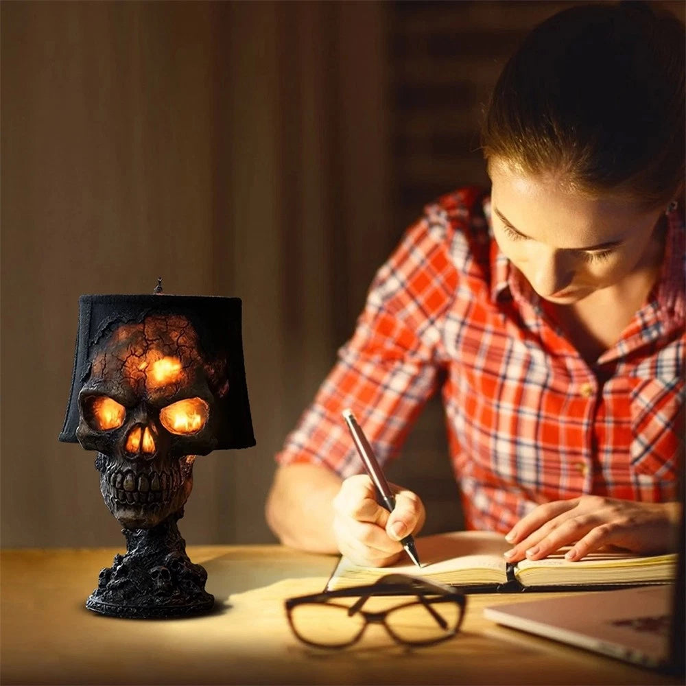 Gothic™ Skull Glow – Halloween Accent Lamp